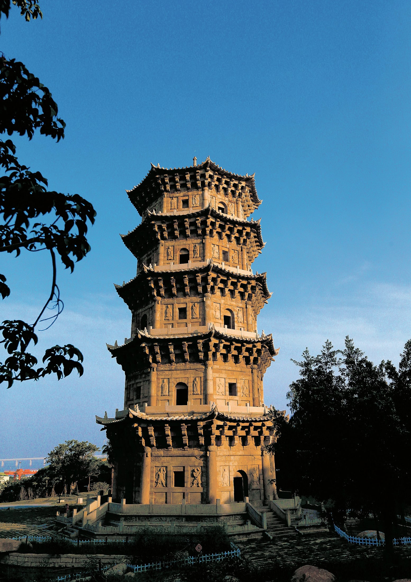 Liusheng Pagoda, a navigation landmark overlooking Quanzhou Bay